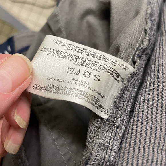 Gap “relaxed girlfriend” pants - Picture 6 of 6